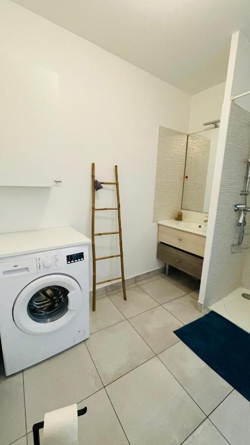 Appartement Avec Garage A Mèze
